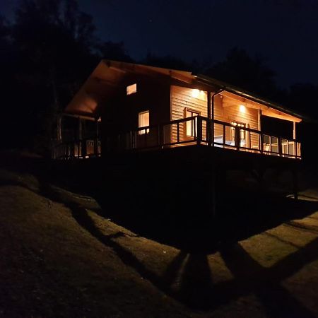 Rustic Cabin In The Woods/Cabana En El Bosque アメール エクステリア 写真